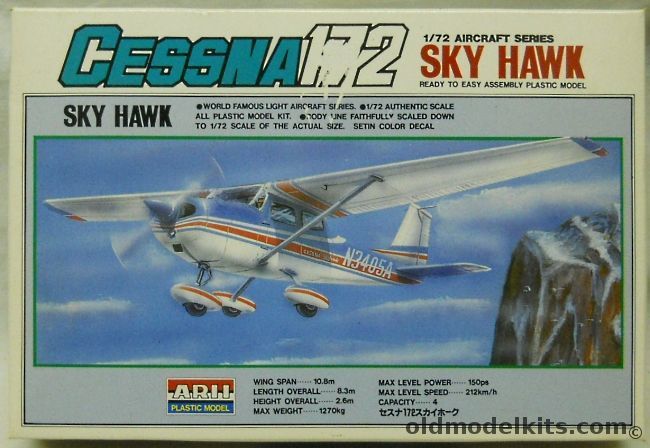 Arii 1/72 Cessna 172 Skyhawk - (ex Eidai), A702-300 plastic model kit